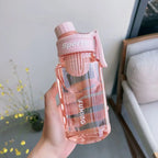 Gourde de Sport Fashion avec Graduation – Grande Capacité, Étanche, Plastique Transparent – 750ml / 1L
