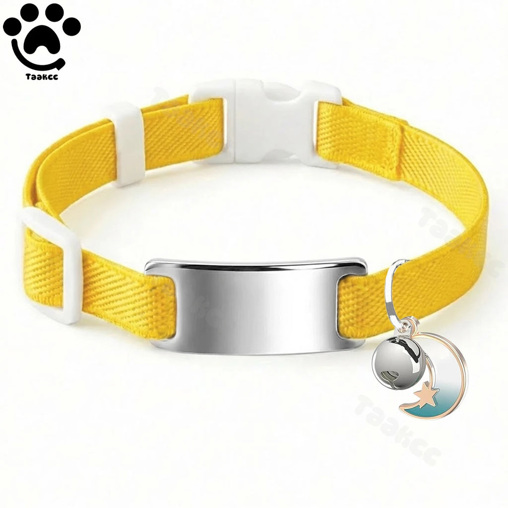 Collier Chat Élastique Personnalisé – Gravure Gratuite, Plaque ID, Clochette & Breloque Lune Anti-Fugue