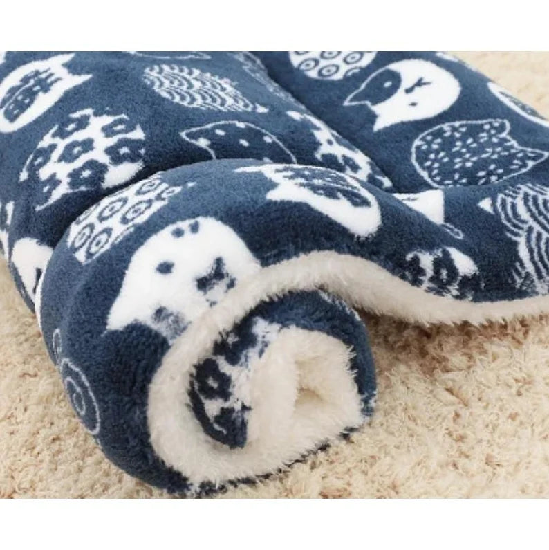 Tapis de Couchage pour Chat et Chien – Couverture Polaire Douce, Chaude, Lavable, Motif Ourson